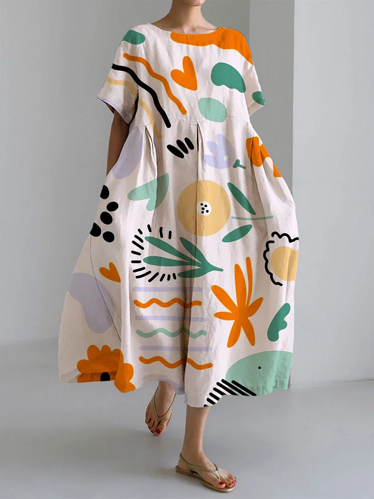 TRINE® | Lang Farvet Kjole med Let Komfort og Kunstnerisk Print til Unik Sommerstil
