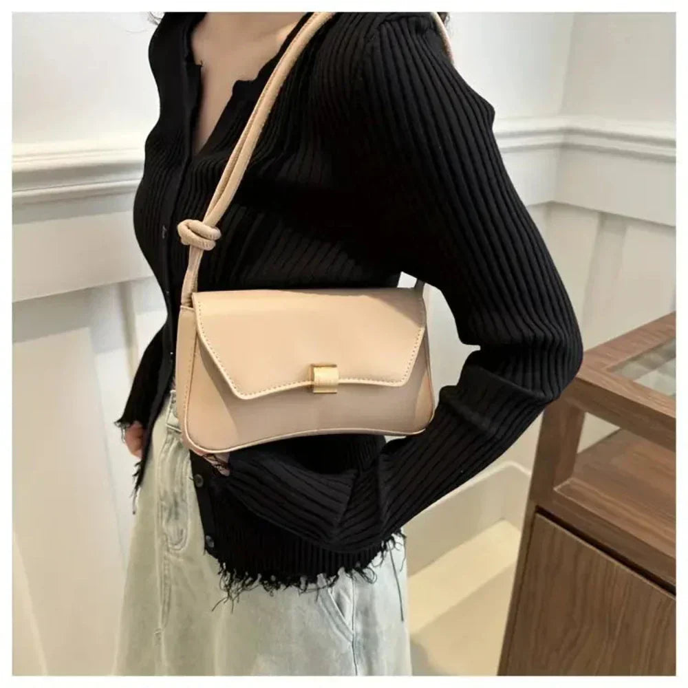 Daphne | Vintage Shoulder Bag