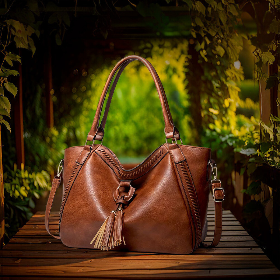 Nellie | Chic and Sophisticated Shoulder Bag
