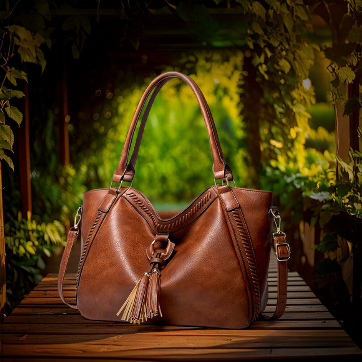 Nellie | Chic and Sophisticated Shoulder Bag