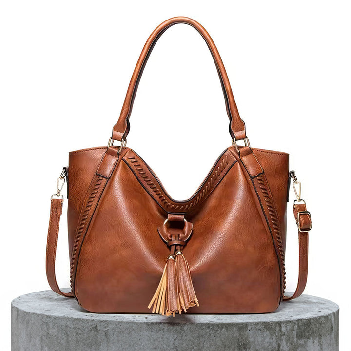 Nellie | Chic and Sophisticated Shoulder Bag
