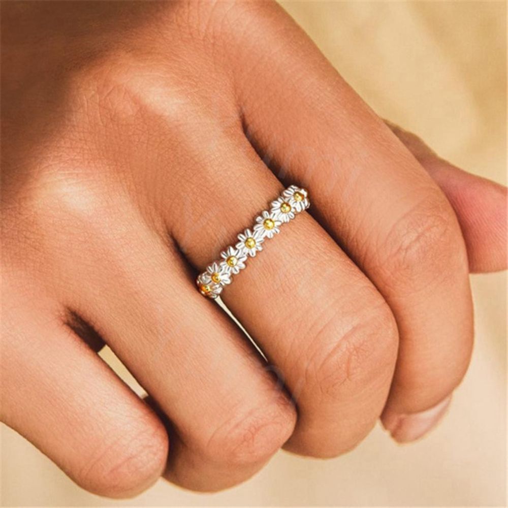 Klara® | SØDE DAISY-BLOMSTERING (JUSTERBAR)
