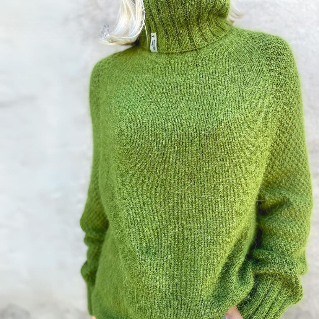 MONIKA® | Elegant Høj Krave Sweater