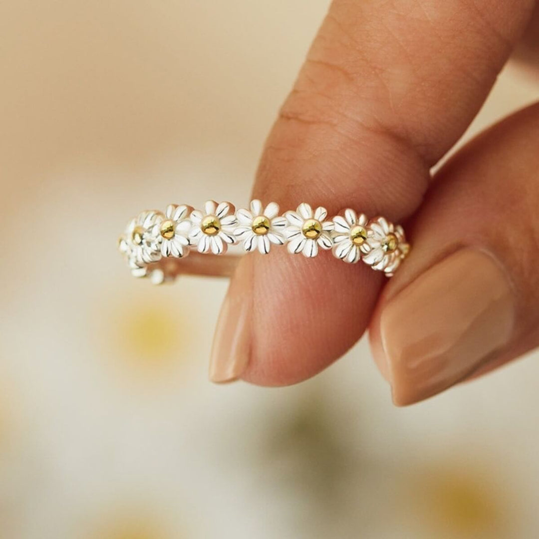 Klara® | SØDE DAISY-BLOMSTERING (JUSTERBAR)