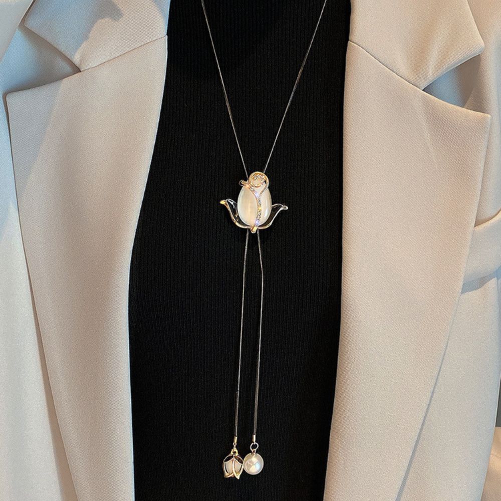 Lieselotte® | TIDLØS TULIPAN-HALSKETTE