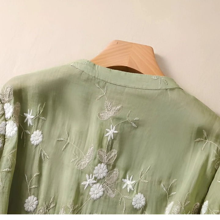 Signe® | Bomulds Top med Broderede Blomster