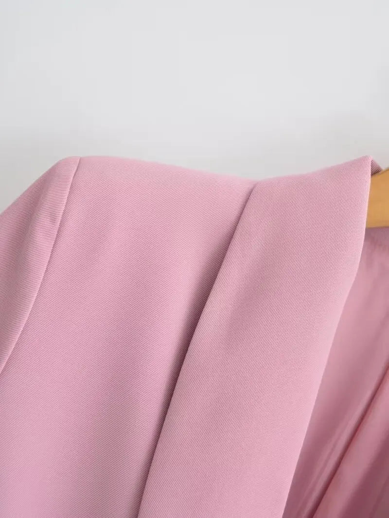 Sonja® | Dame To-delt Sæt – Tidløs Elegance og Moderne Styrke
