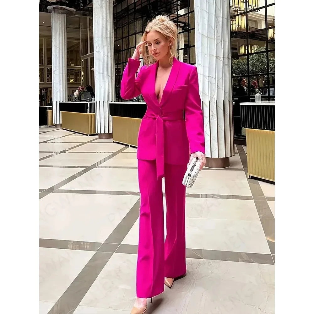 Claudia® | Dame To-delt Sæt – Tidløs Elegance og Moderne Styrke
