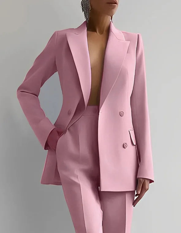 Iris® | Dame To-delt Sæt – Tidløs Elegance og Moderne Styrke
