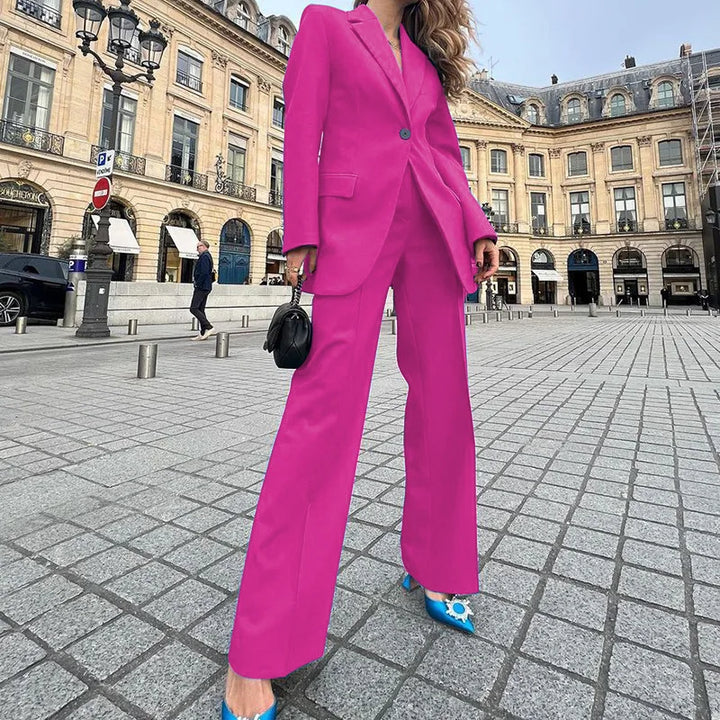 Margit® | Dame To-delt Sæt – Tidløs Elegance og Moderne Styrke