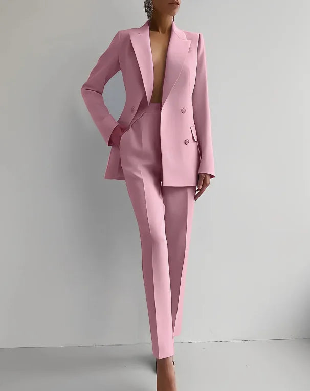 Iris® | Dame To-delt Sæt – Tidløs Elegance og Moderne Styrke
