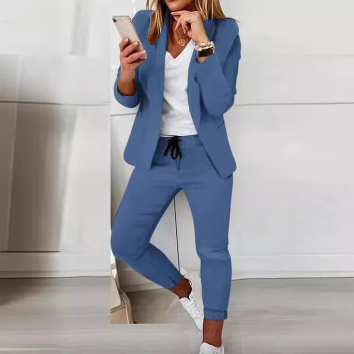 Petra® | Dame To-delt Sæt – Tidøs Elegance og Moderne Styrke