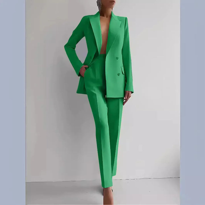 Iris® | Dame To-delt Sæt – Tidløs Elegance og Moderne Styrke