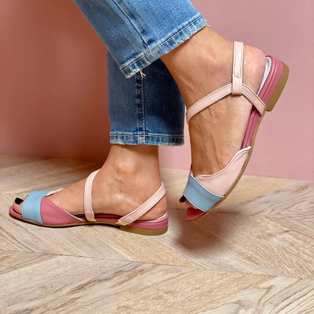 Aria™ | Asymmetrisk rosa Sandaler