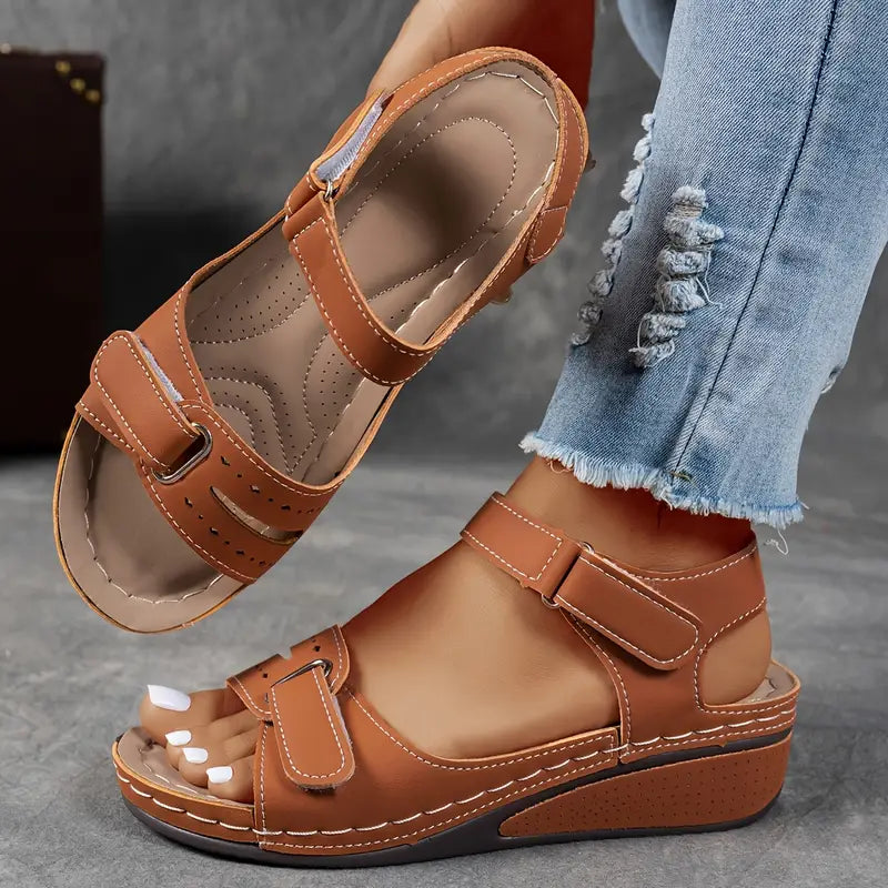 Vika® | Ortopædiske sandaler med kilehæl