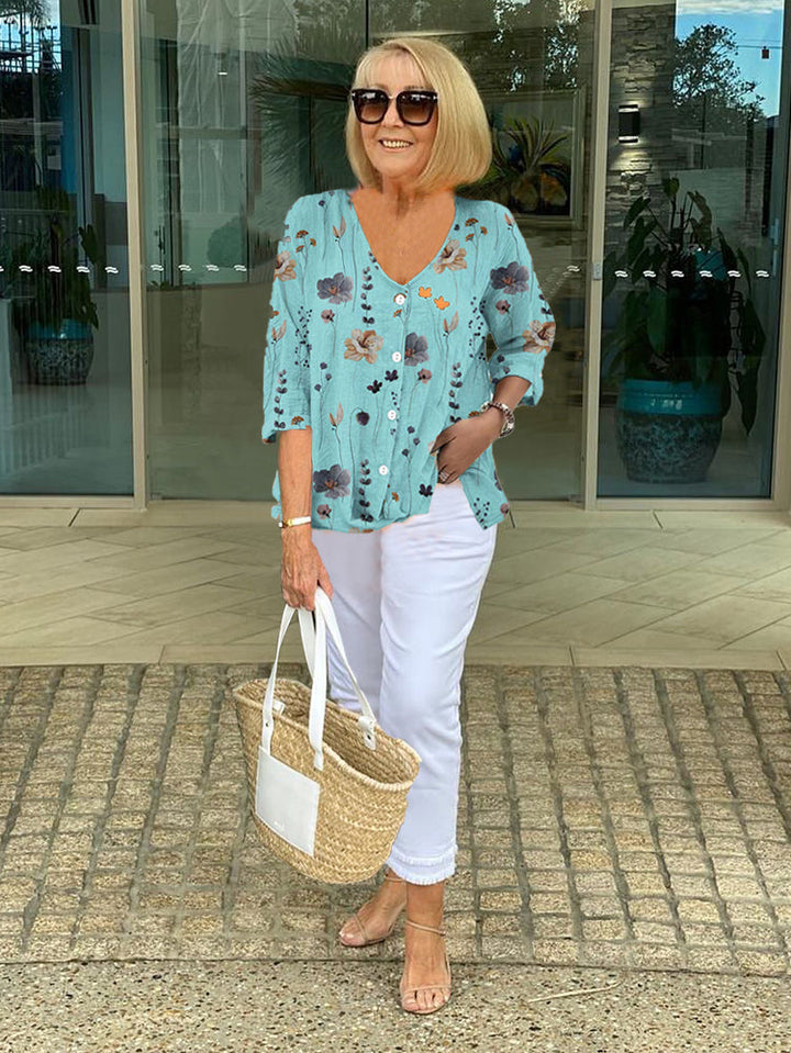 Birgitte® | BLONDE KNAPBLUSE MED AFSLAPPET FEMININ PASFORM