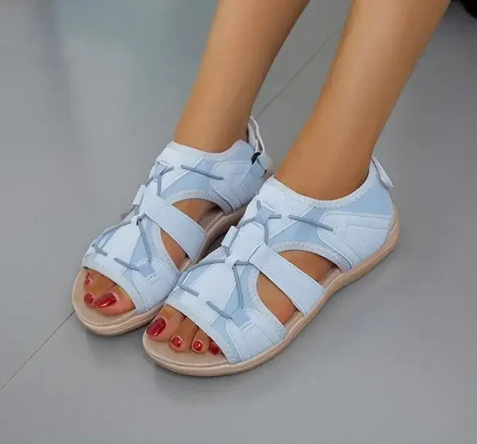 Alma® |  Modiske, justerbare sommersandaler med svangstøtte