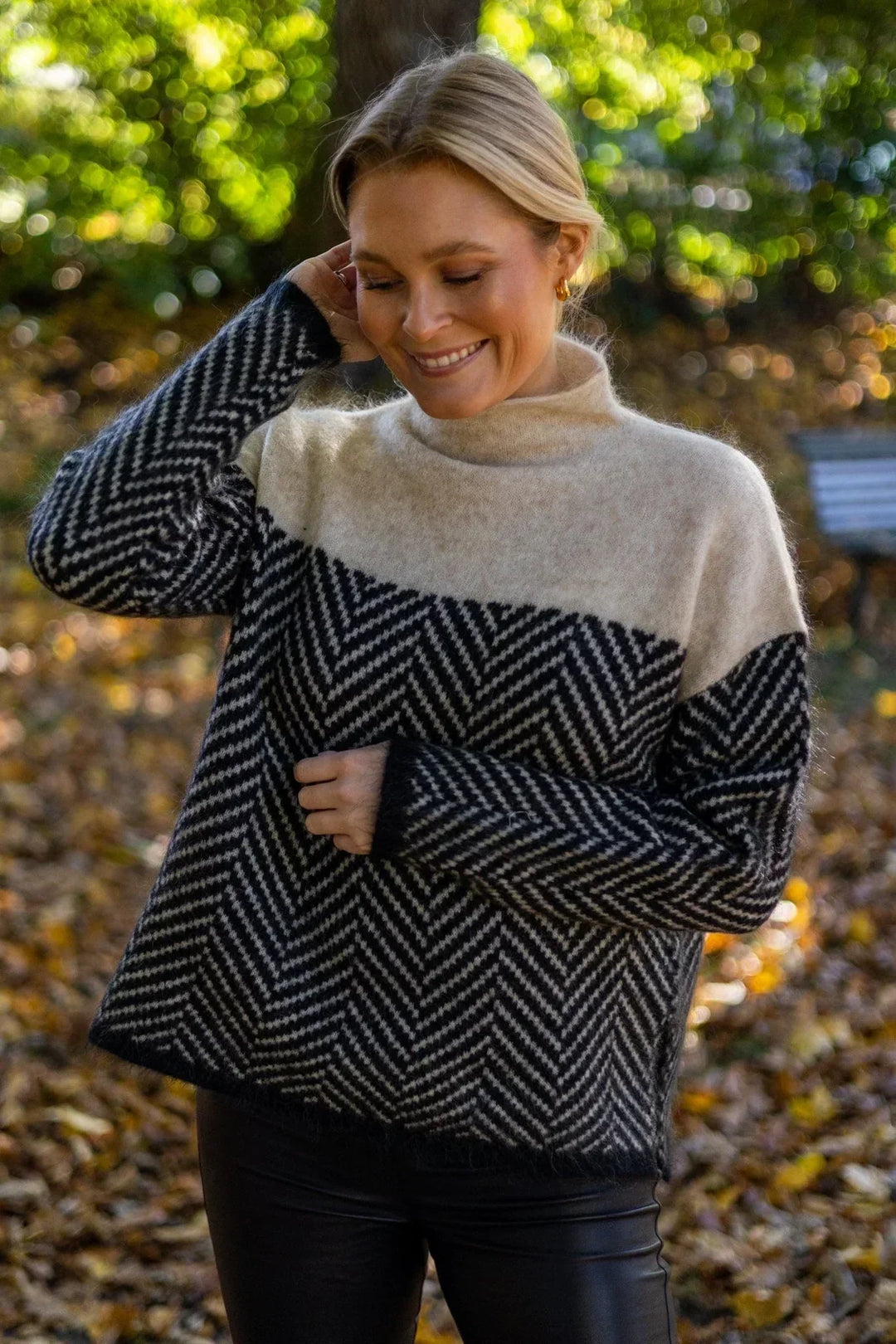 Amara® | Premium Rullekravepullover i fin strik
